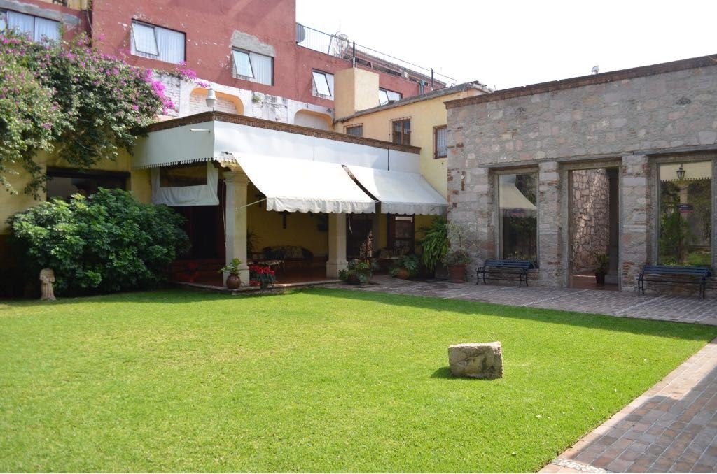 Otra vista del jardín